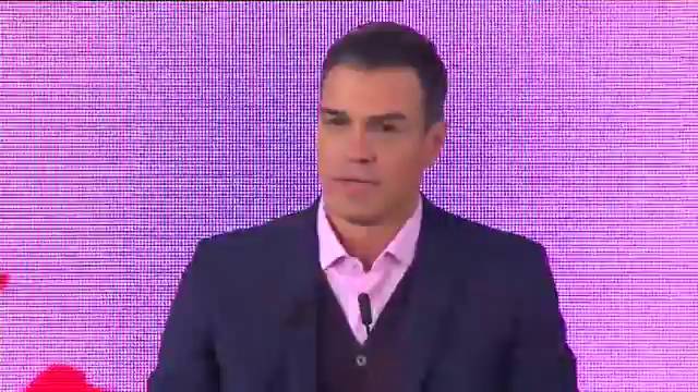 Pedro Sánchez apoya a Susana Díaz para conseguir una &quot;mayoría rotunda&quot;