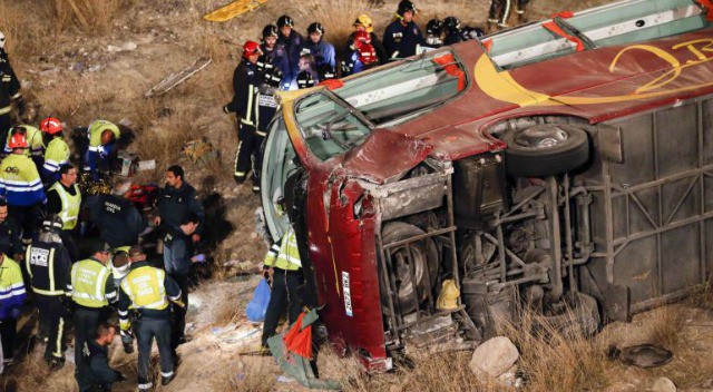 Catorce muertos en un accidente de autobús en Murcia