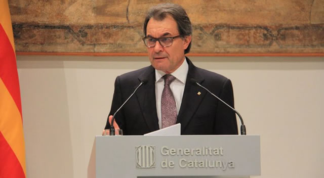 Mas adelanta las elecciones catalanas al 27 de septiembre de 2015