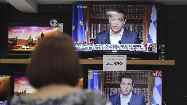 Tsipras anuncia que el referéndum sigue en pie y defiende el &#039;no&#039;