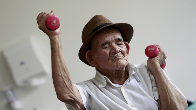 A sus 115 años, es casi el hombre más viejo del mundo