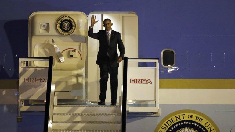Barack Obama llega a Torrejón de Ardoz en su primer viaje oficial a España