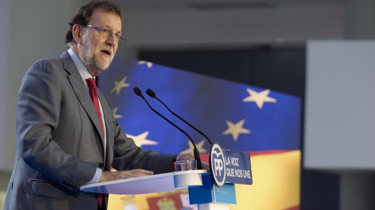 Rajoy, a Sánchez: &quot;No puede formar un Gobierno de un cuarto de hora&quot;