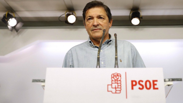 Javier Fernández pide una abstención en bloque: &quot;Abstenerse no es irse&quot;