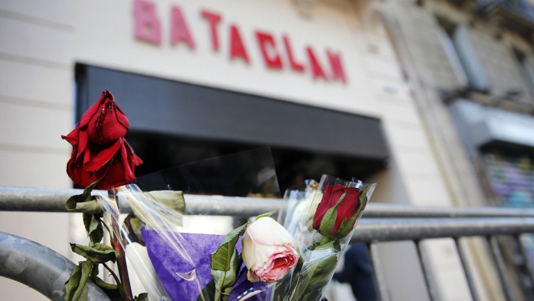 Bataclan reabre un año después de los atentados cno un concierto de Sting