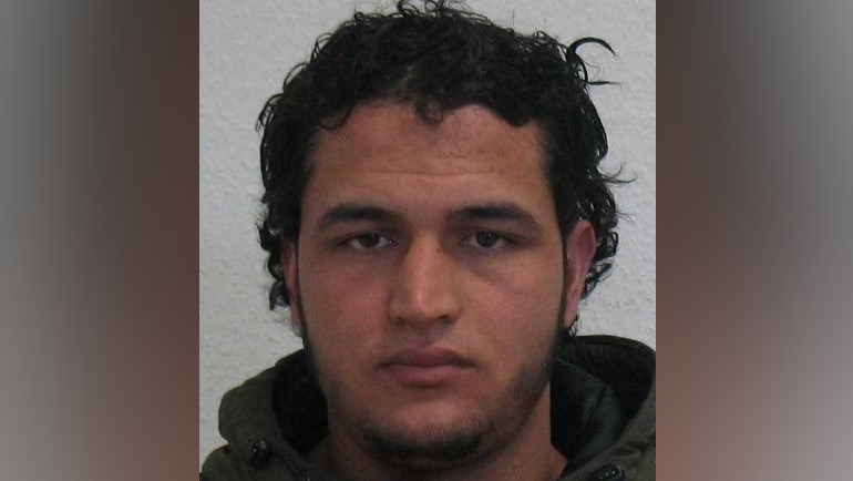 La policía alemana busca a un tunecino relacionado con el atentado de Berlín