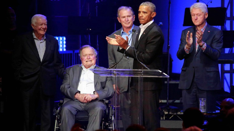 Los cinco expresidentes vivos de EEUU se reúnen para recaudar fondos