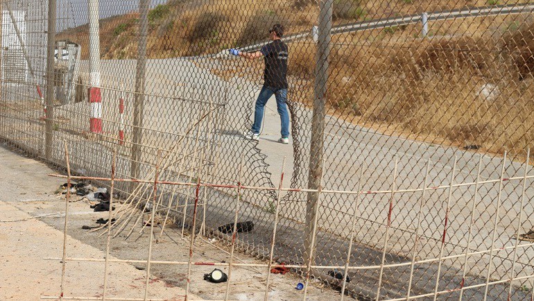 borroso director Abandonar Un centenar de inmigrantes saltan la valla fronteriza de Ceuta | Actualidad  | Cadena SER