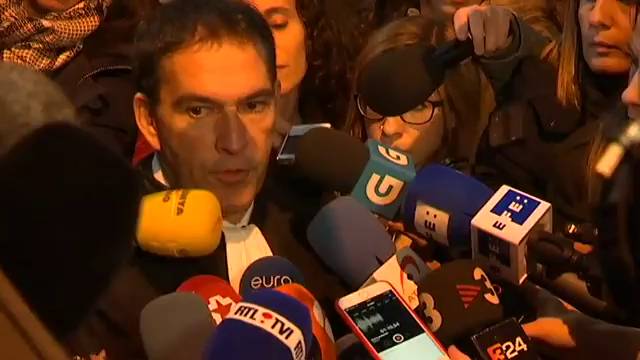 La Fiscalía pide la entrega a España de Puigdemont y el juez le cita el 4 de diciembre