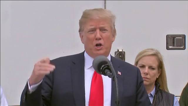 Trump viaja a California para conocer los prototipos del muro con México